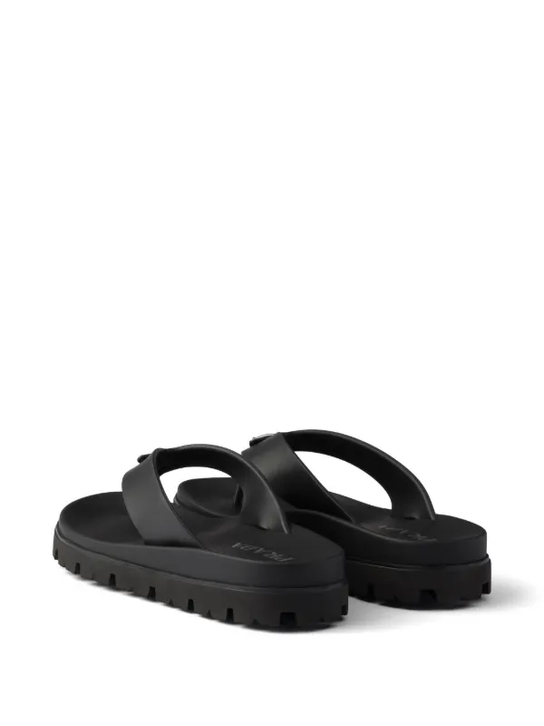 Prada ラバーサンダル | ブラック | FARFETCH JP