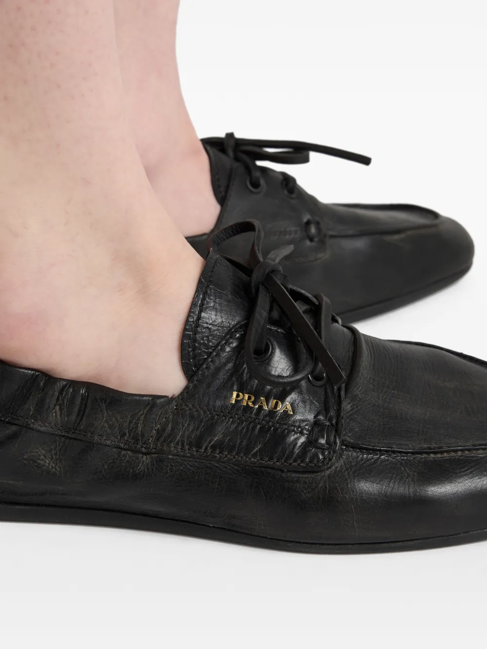 Prada Shuffle antieke leren bootschoenen Zwart
