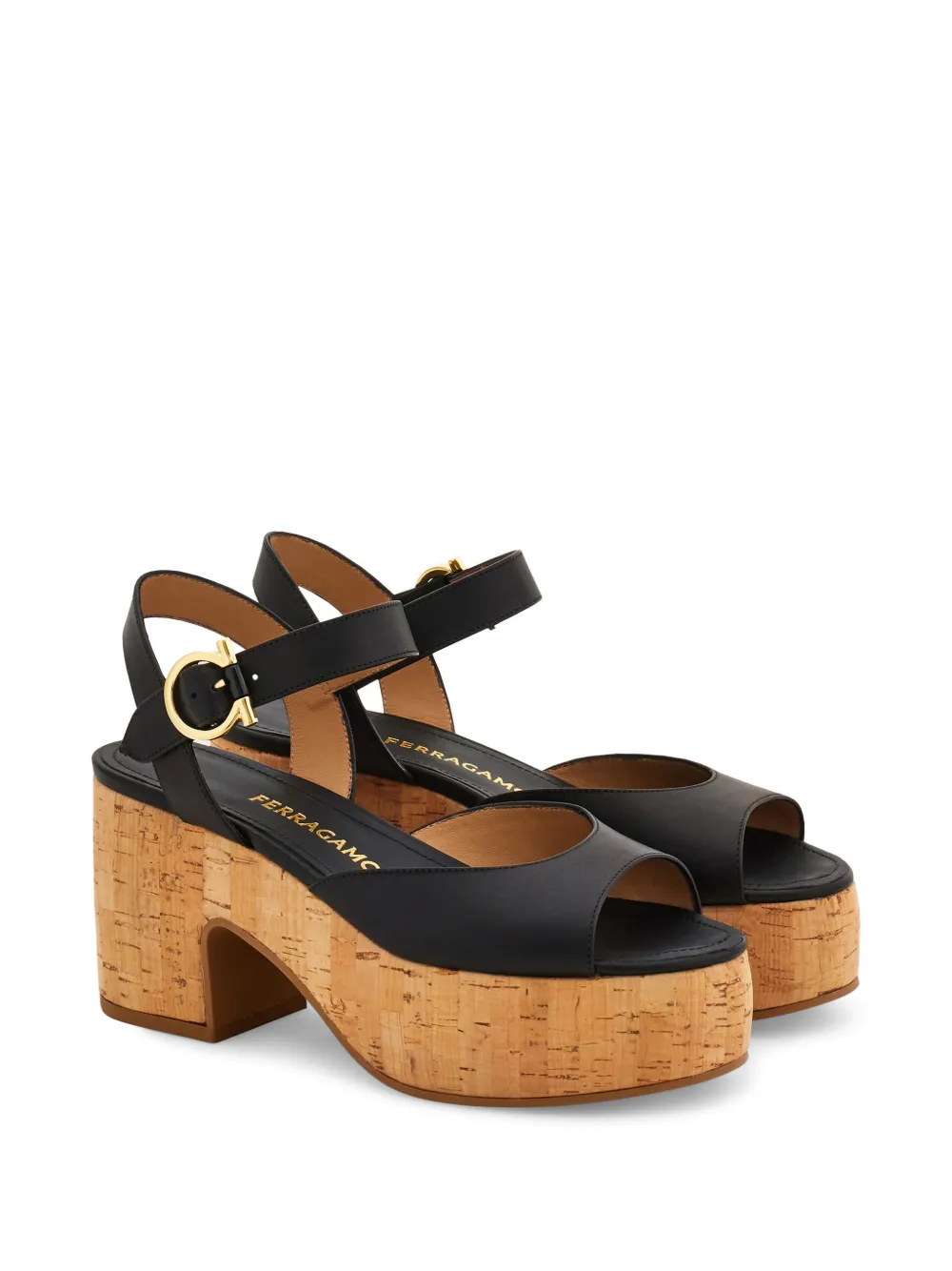 Ferragamo Sandalen met plateauzool Zwart