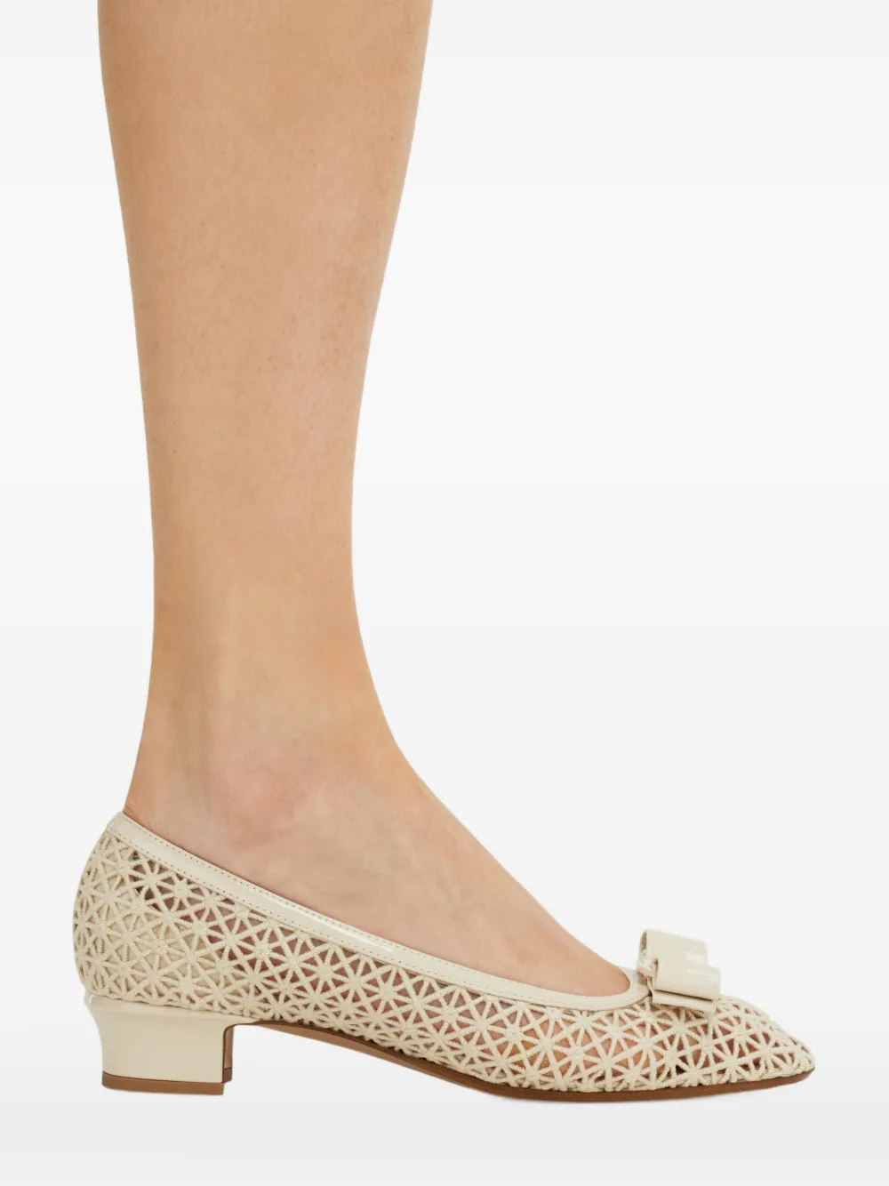 Ferragamo Macramé Vara bow pumps Wit