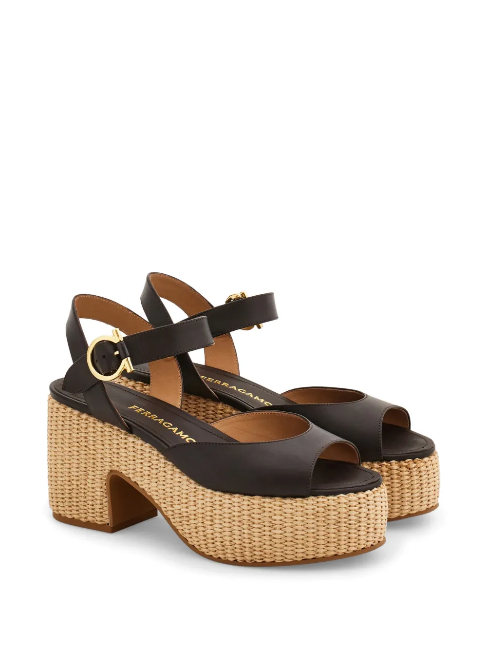 Ferragamo Sandalen met plateauzool Zwart