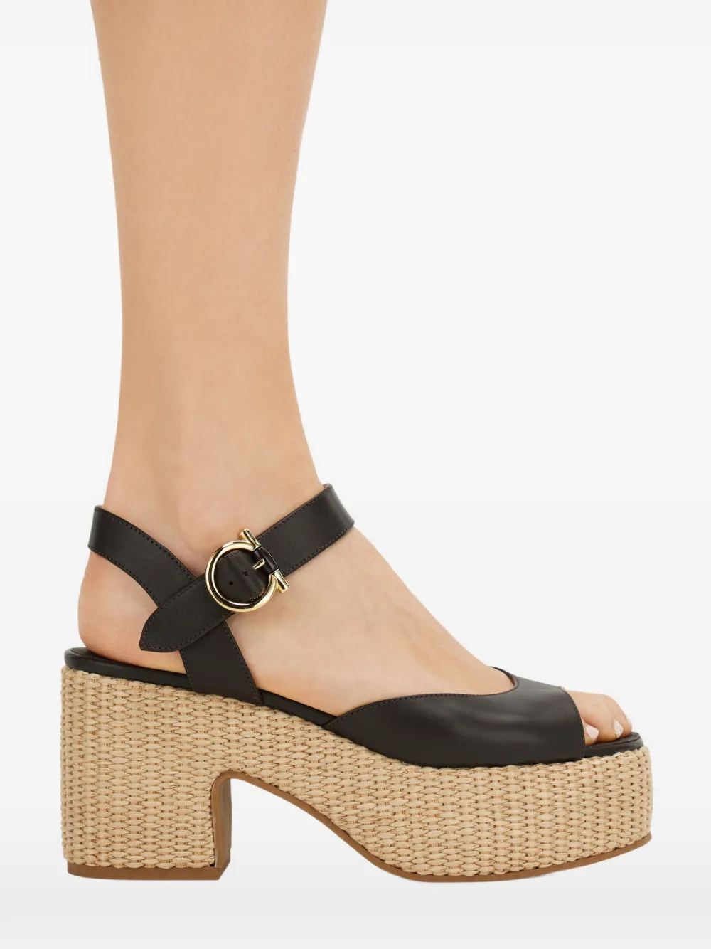 Ferragamo Sandalen met plateauzool Zwart