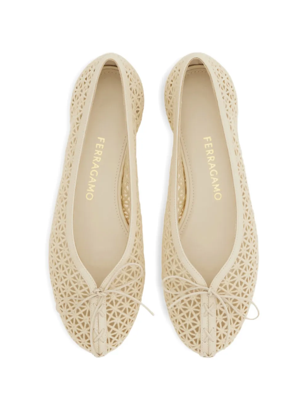 Ferragamo Macramé ballerina's met kant Beige