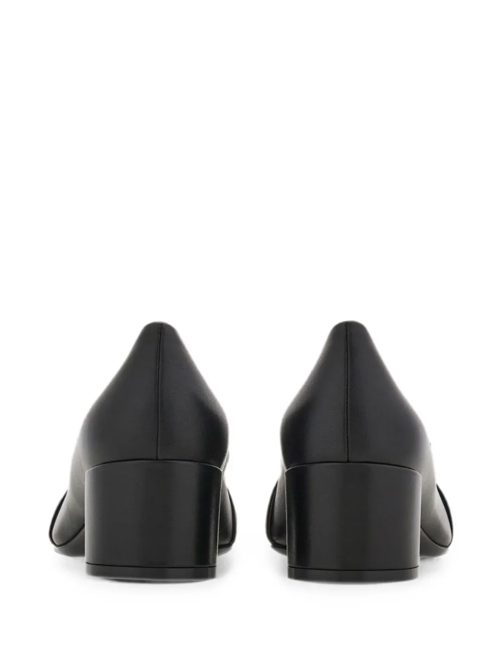 Ferragamo Gancini ornament pumps Zwart