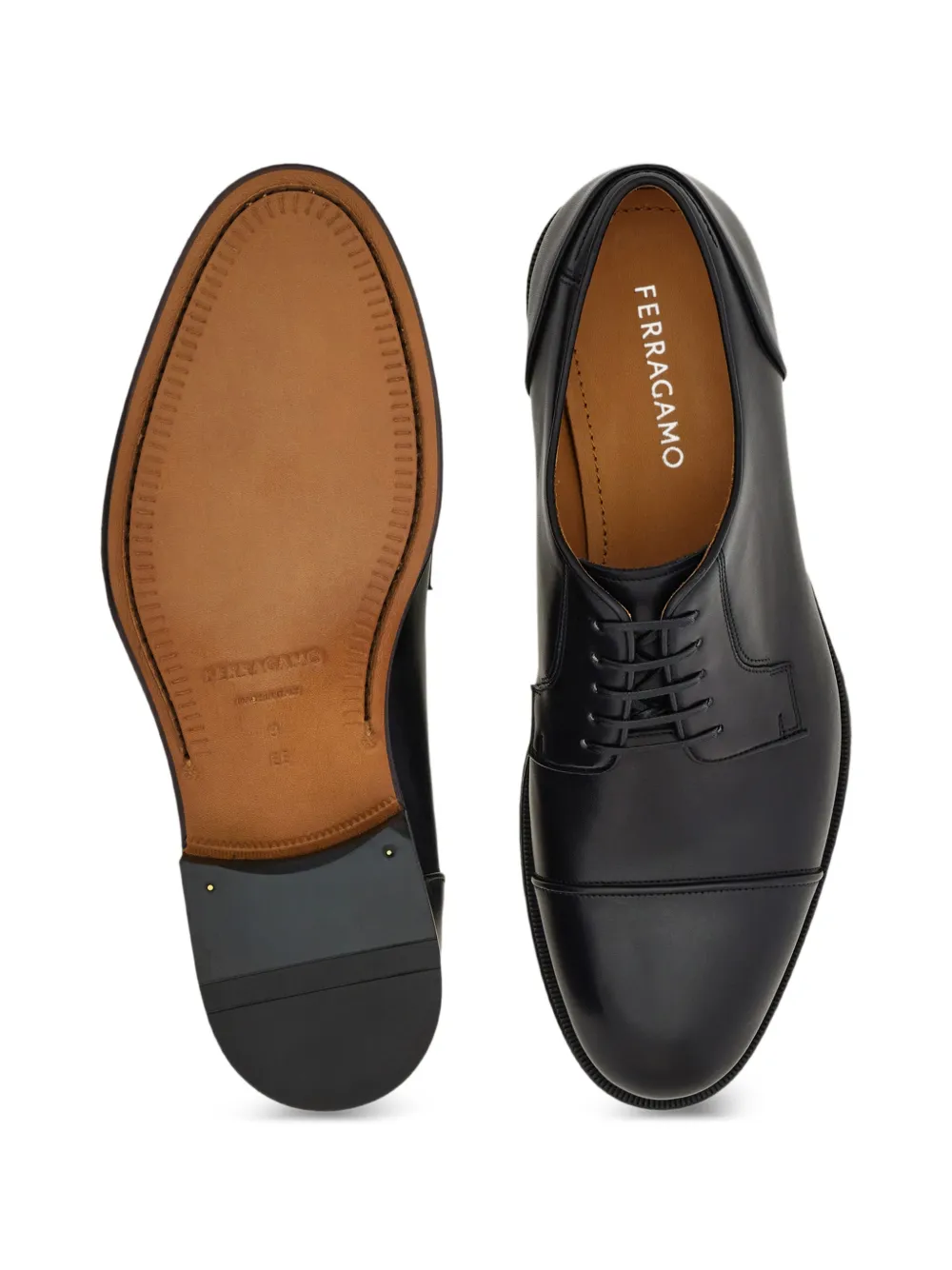Ferragamo Derby schoenen met stikseldetail Zwart