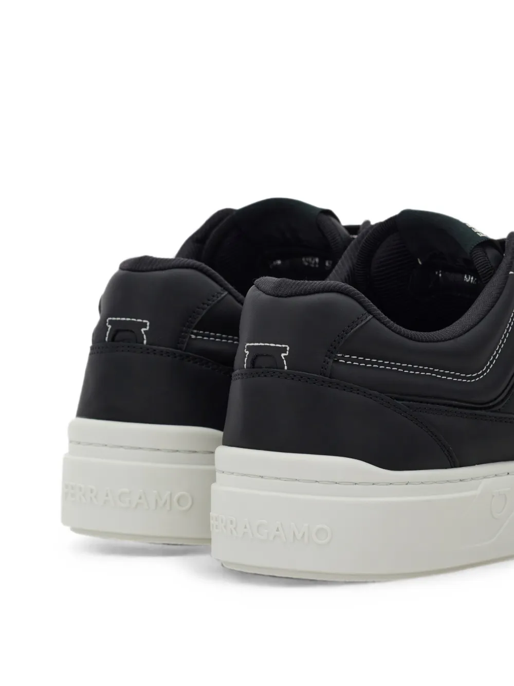 Ferragamo Gancini sneakers Zwart