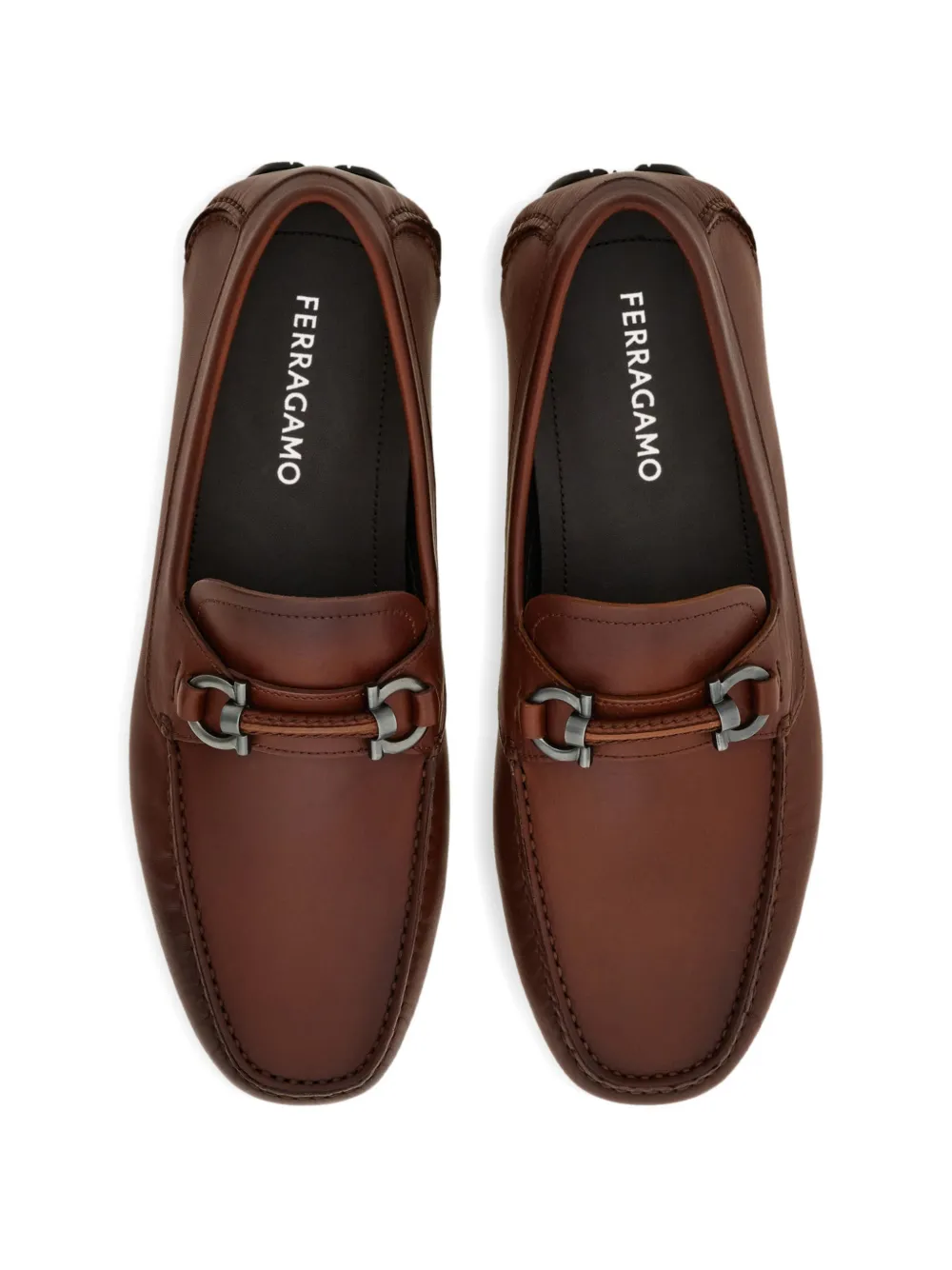 Ferragamo Gancini verfraaide loafers Bruin