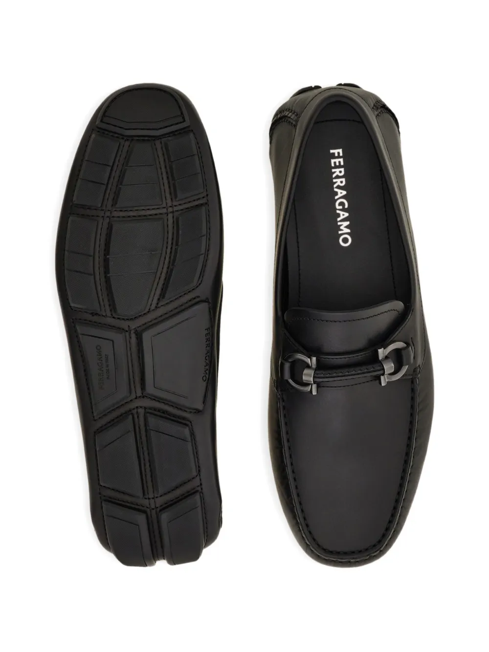 Ferragamo Gancini verfraaide loafers Zwart