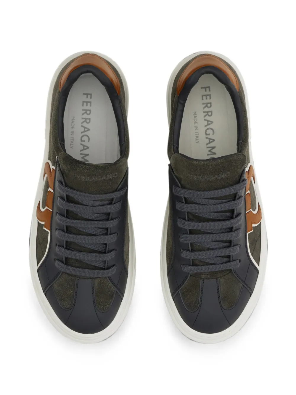 Ferragamo Gancini sneakers met suède vlak Groen