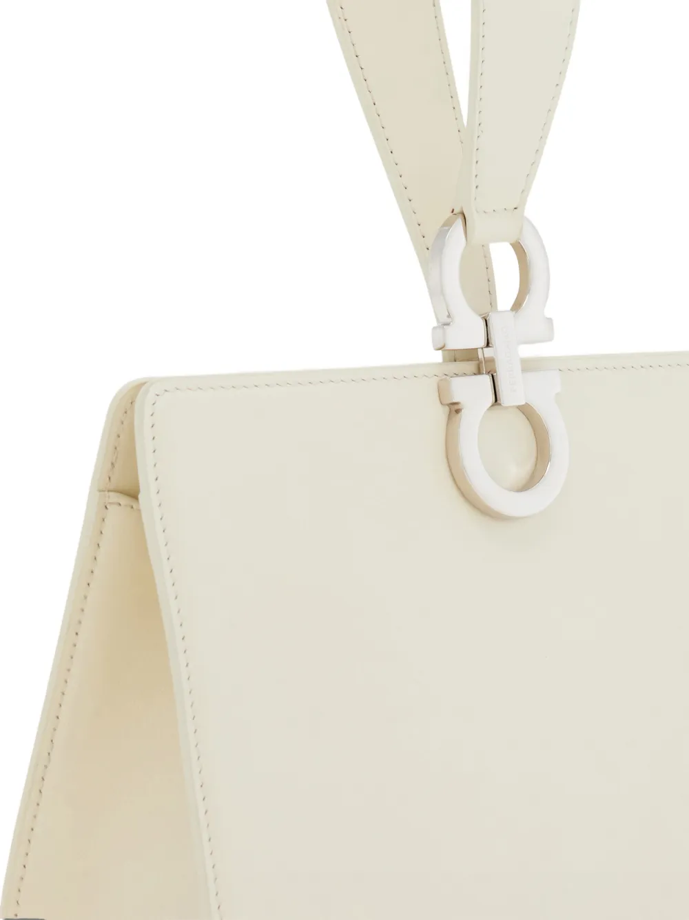 Ferragamo Kleine clutch Wit