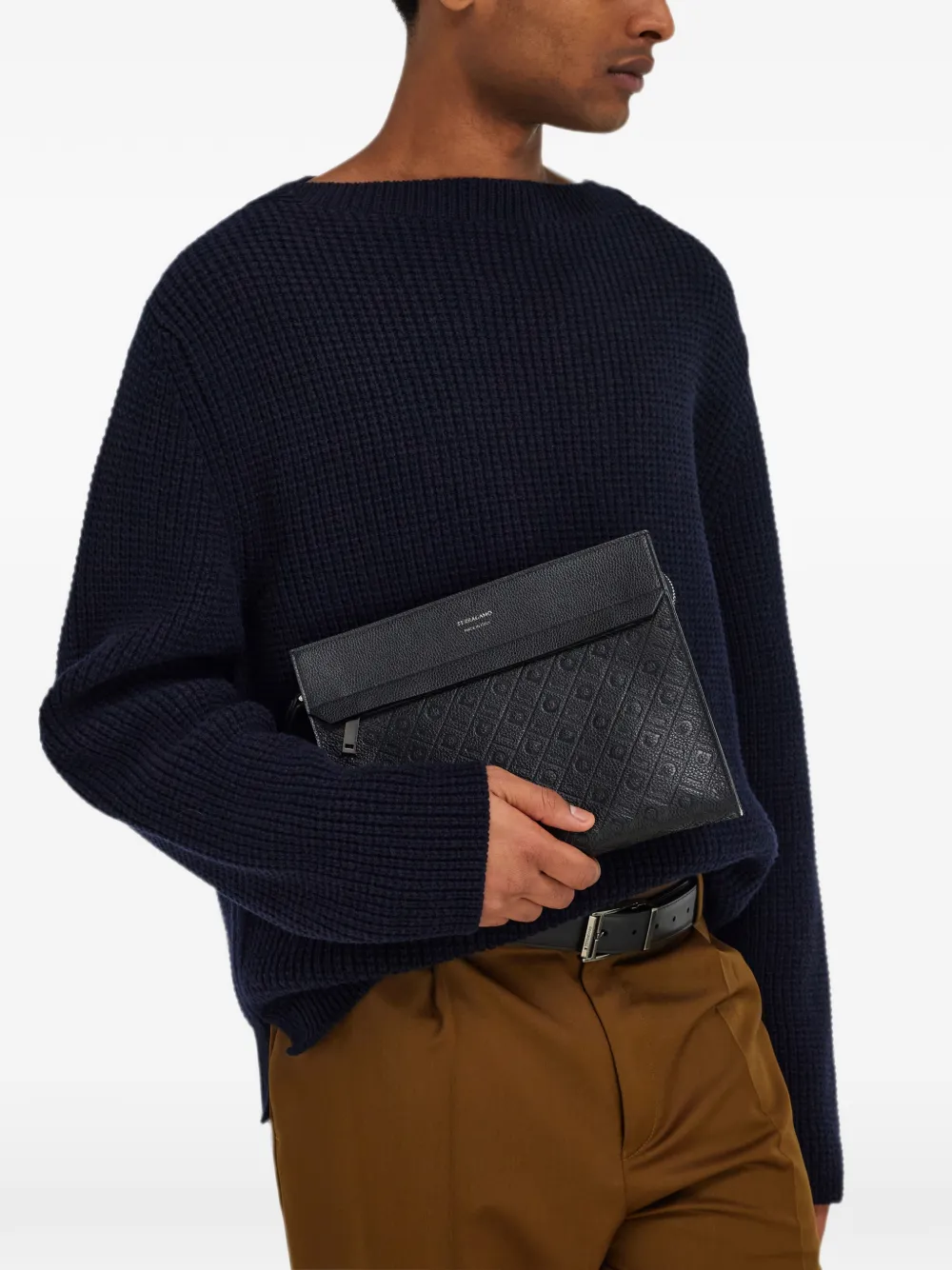 Ferragamo buidel met monogram Zwart