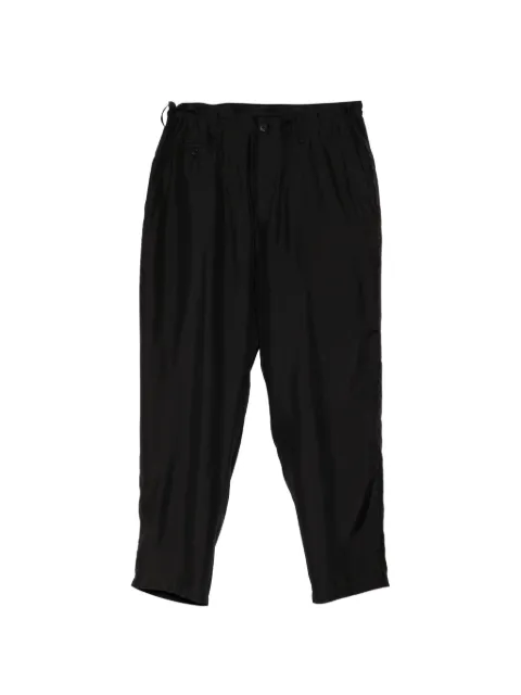 Yohji Yamamoto pantalones tapered con pretina elástica
