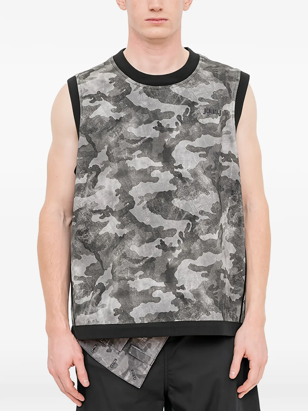 Juun.J camouflage-print sleeveless T-shirt - Grigio