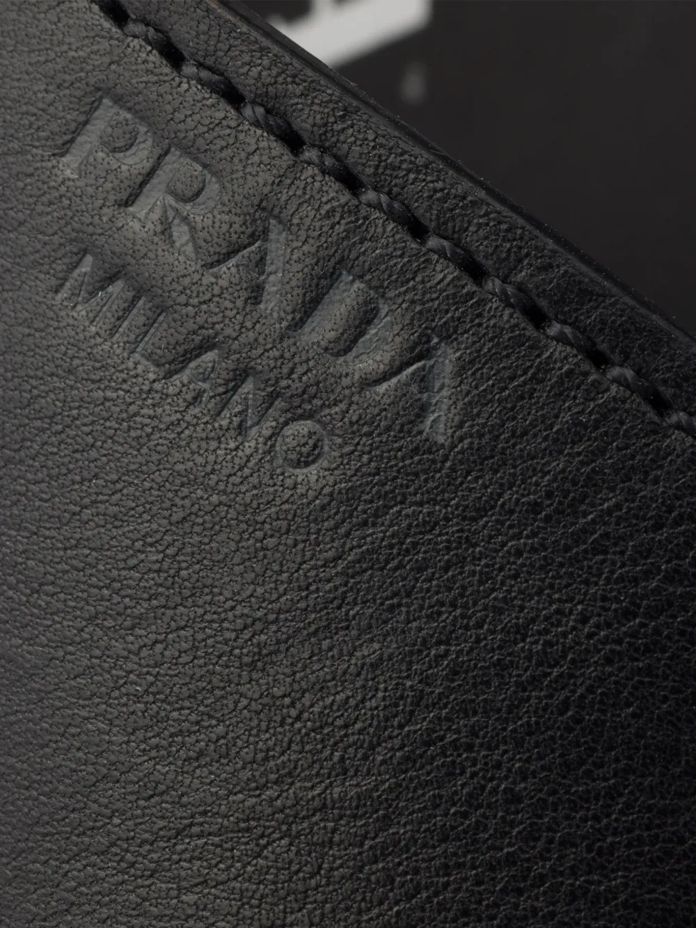 Prada クロスクロスレザー プラットフォームサンダル | ブラック