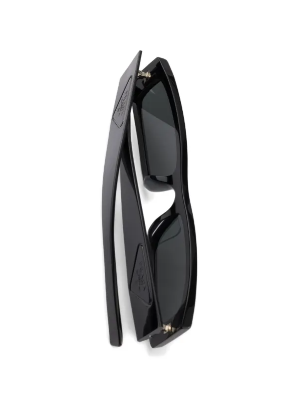 Prada Eyewear トライアングルロゴ サングラス | ブラック | FARFETCH JP
