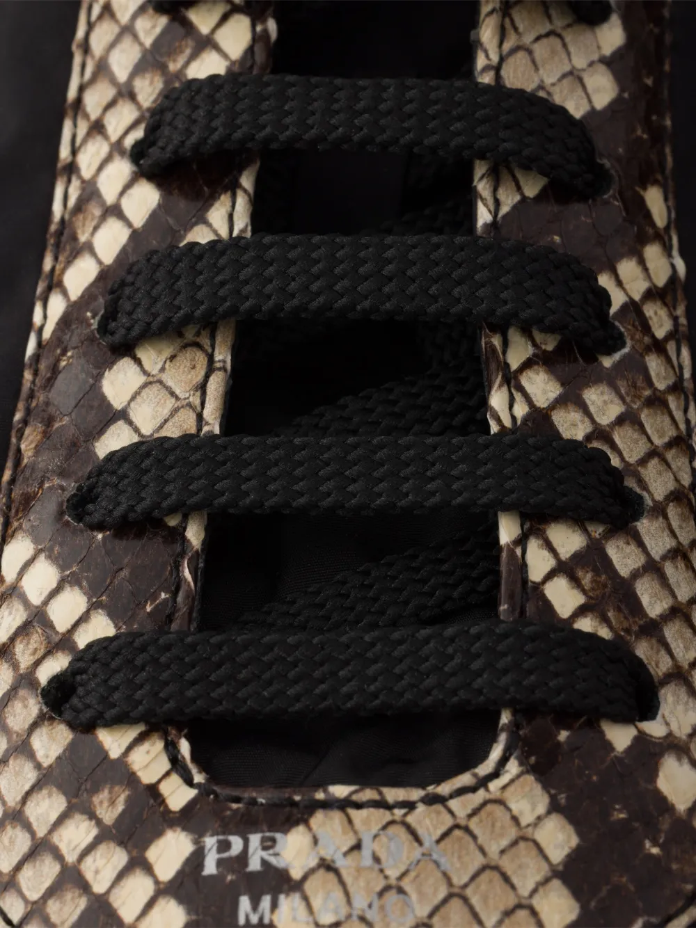 Prada Collapse Re-Nylon Ayers leren sneakers met print Zwart