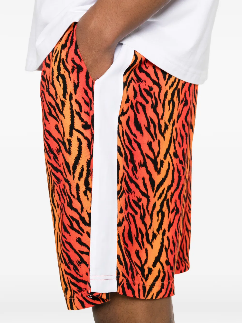 BLUE SKY INN Shorts met zijstreep en tijgerprint Oranje