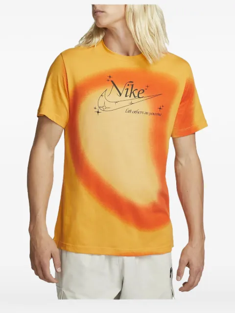 Nike graphic-print T-shirt