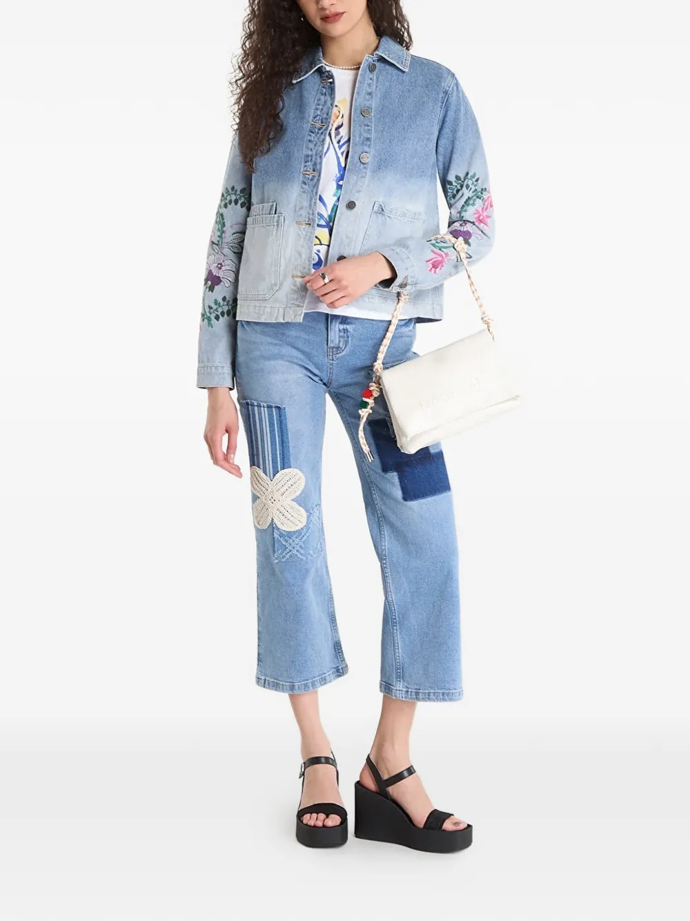 Desigual floral-embroidered denim jacket Blauw