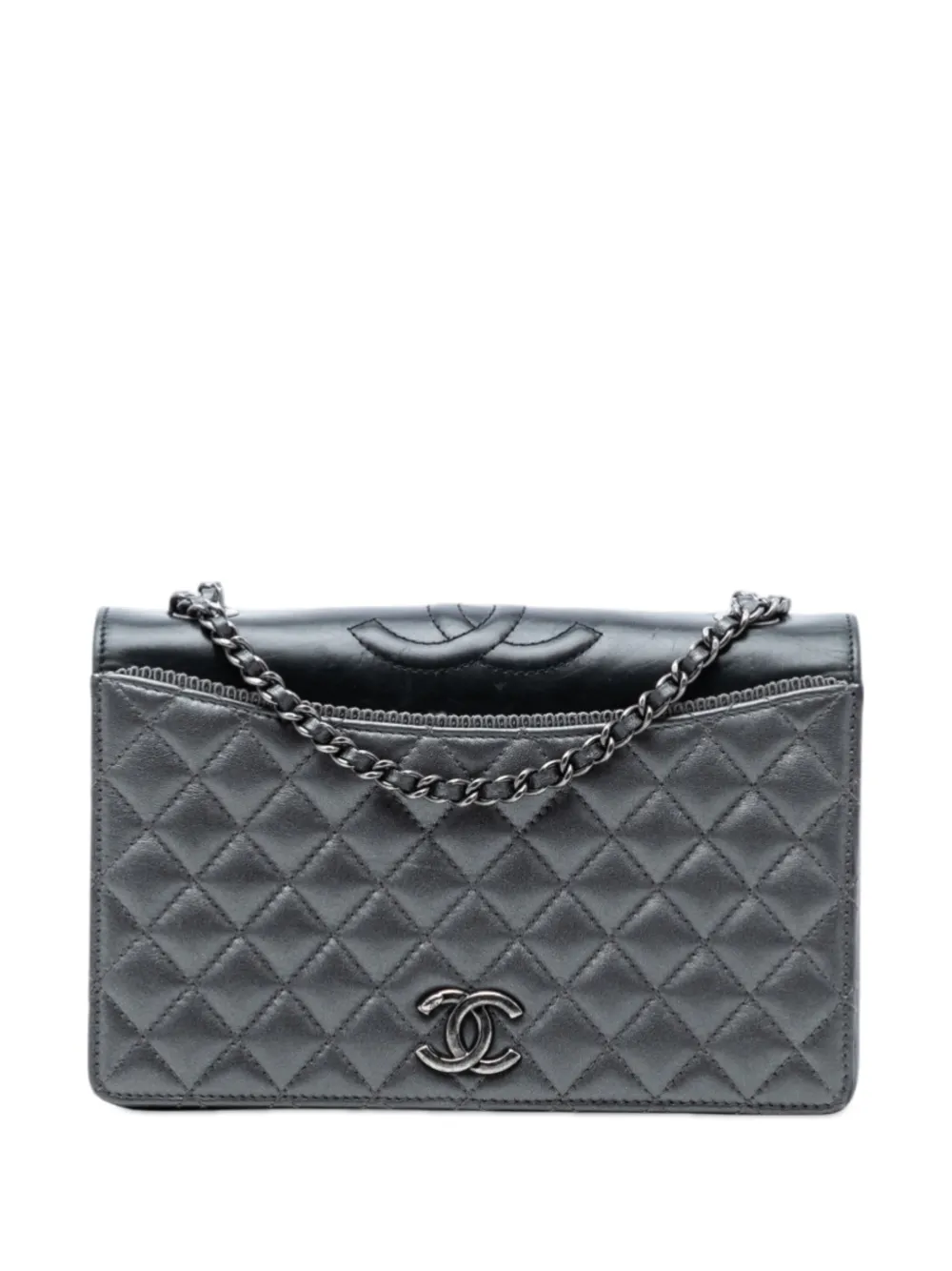 CHANEL Pre-Owned 2015-2016 Small Quilted Metallic Lambskin Ballerine Flap crossbody bag - Grigio