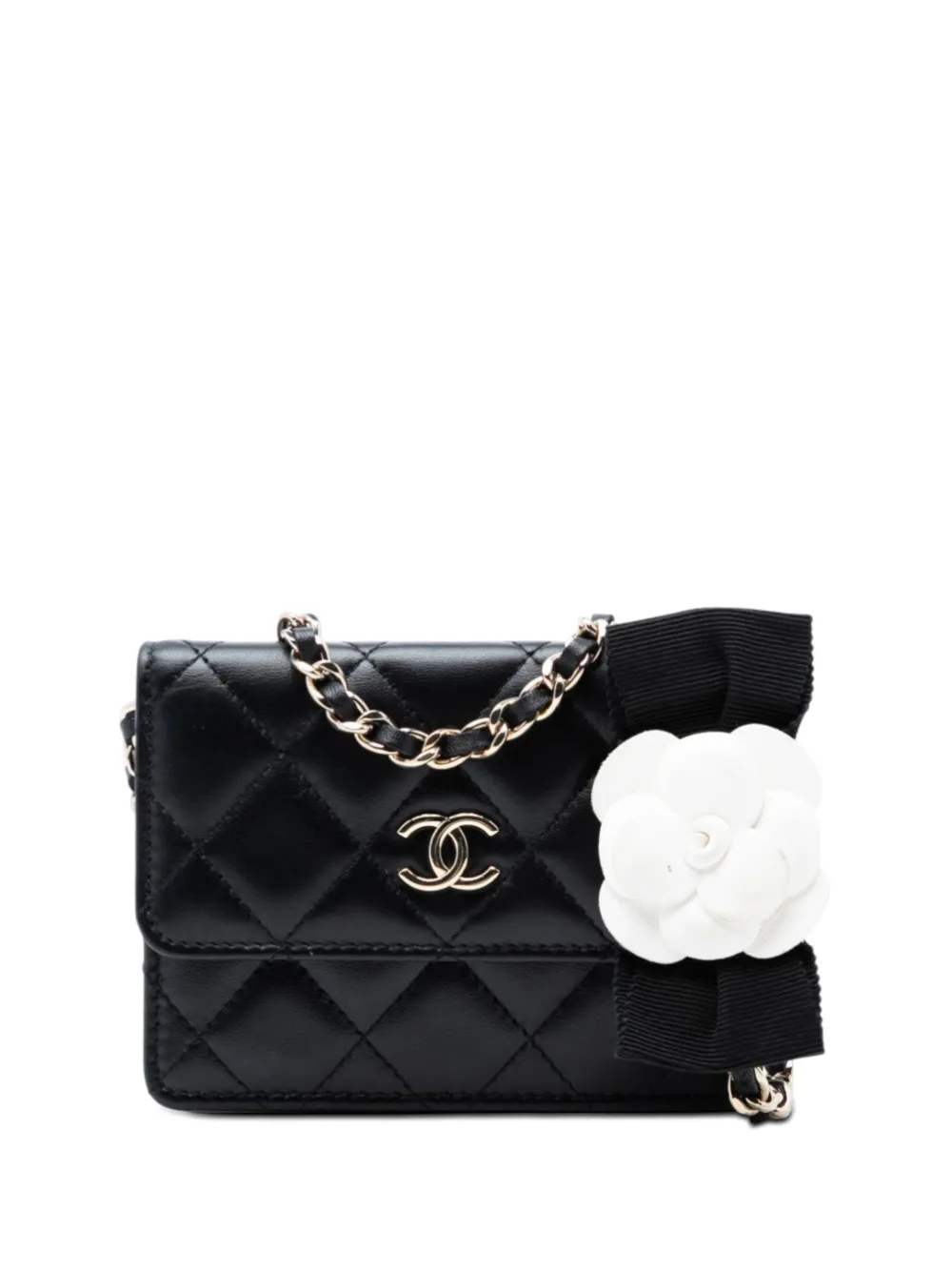 CHANEL Pre-Owned 2021 Quilted Lambskin Camellia Bow Card Holder On Chain crossbody bag - Nero