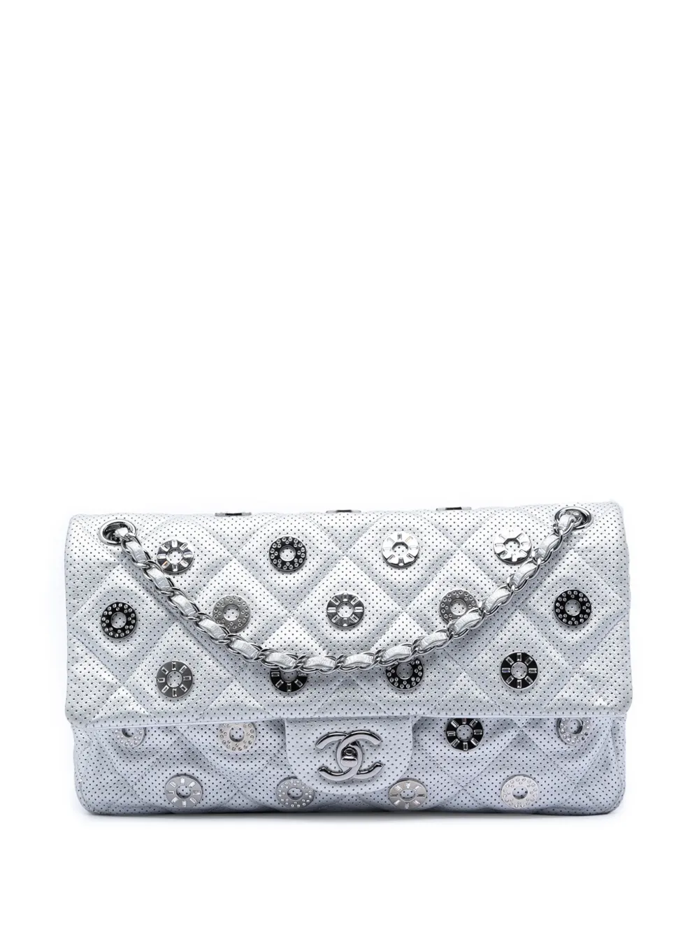 CHANEL Pre-Owned 2014-2015 Paris Dubai Medium Perforated Metallic Lambskin Medals Flap shoulder bag - Argento