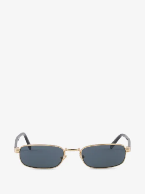 Prada Eyewear lentes de sol con la icónica placa metálica