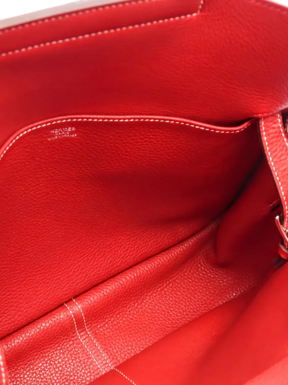 Hermès Pre-owned 2016 31 Arzan Two-way Leather Handbag in Red, view 3