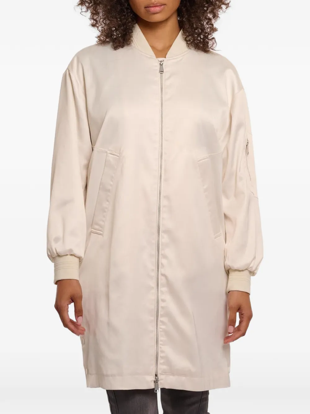 RINO & PELLE Lange Bomberjacke mit Satin-Finish - Nude