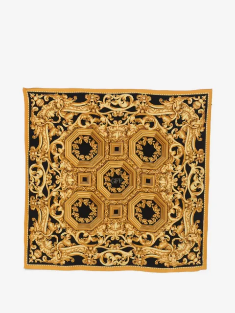 Gianfranco Ferré Pre-Owned 2000s baroque-print scarf
