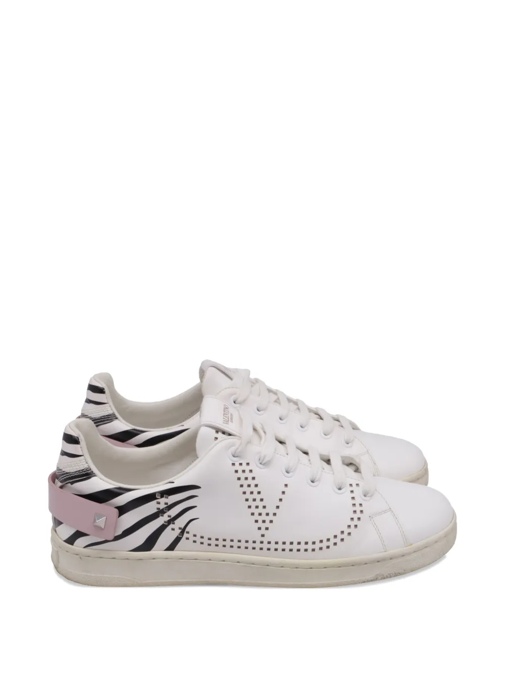 Valentino Garavani Pre-Owned Backnet V-logo zebra-print leather sneakers - Bianco