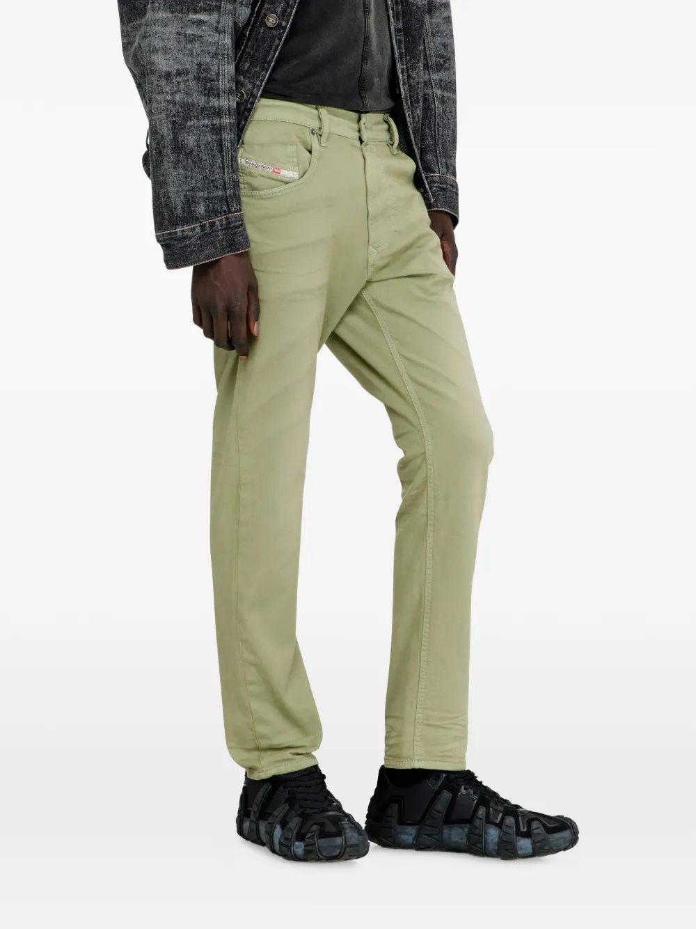 Diesel regular waist 2032 D-Krooley-BW Joggjeans Groen