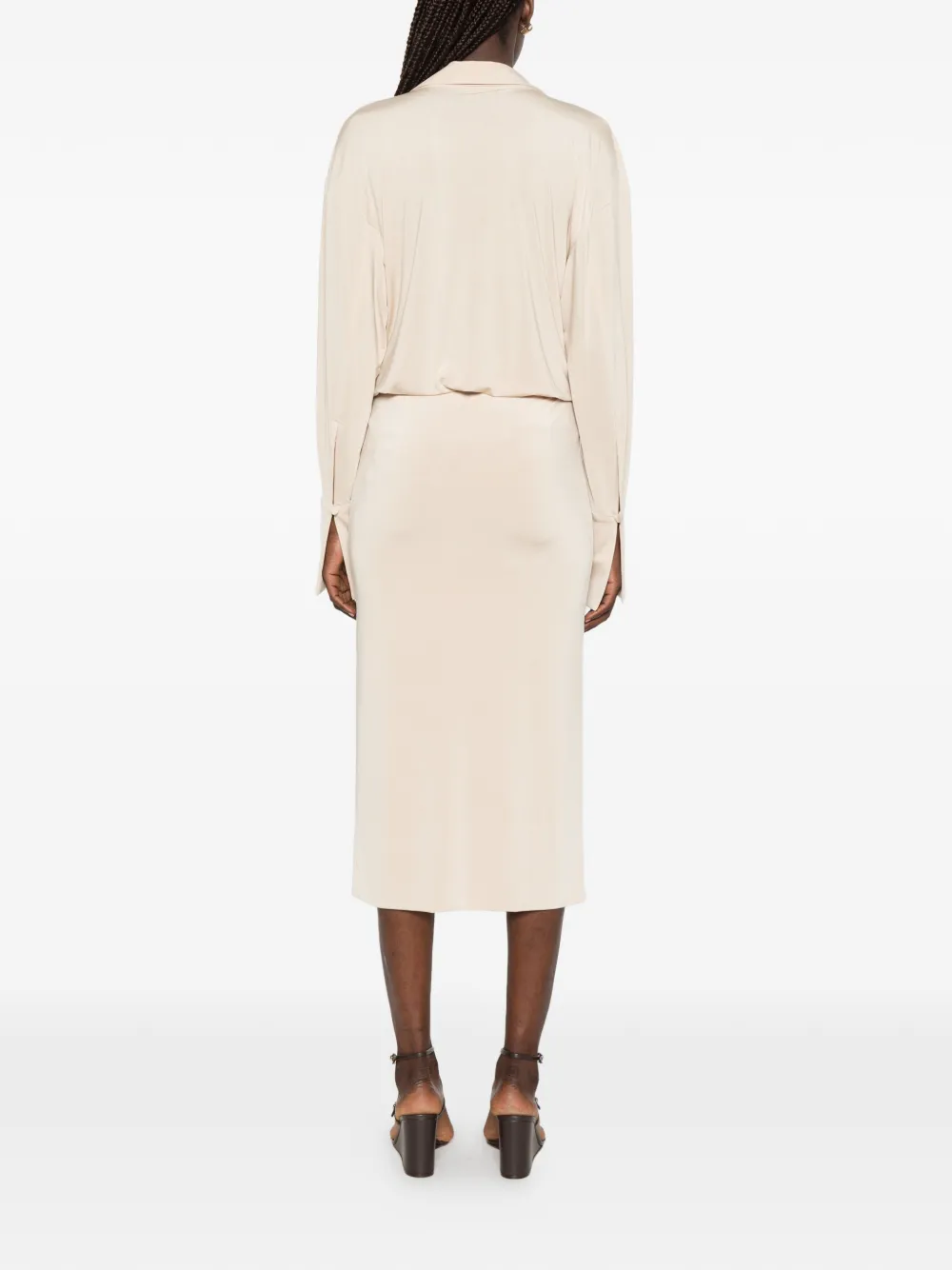 THE ANDAMANE Lilia jurk met gedrapeerde hals en lange mouwen Beige