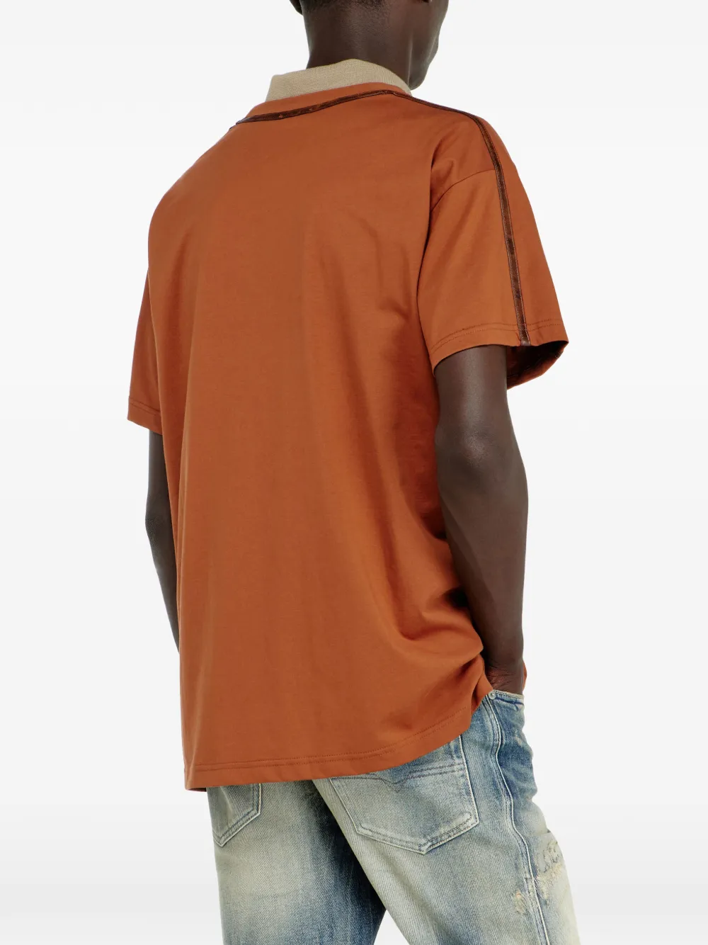 Diesel T-shirt met contrasterende afwerking en logo-patch Oranje