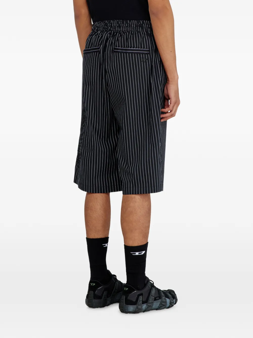 Diesel Shorts met krijtstreep en borduurwerk Zwart
