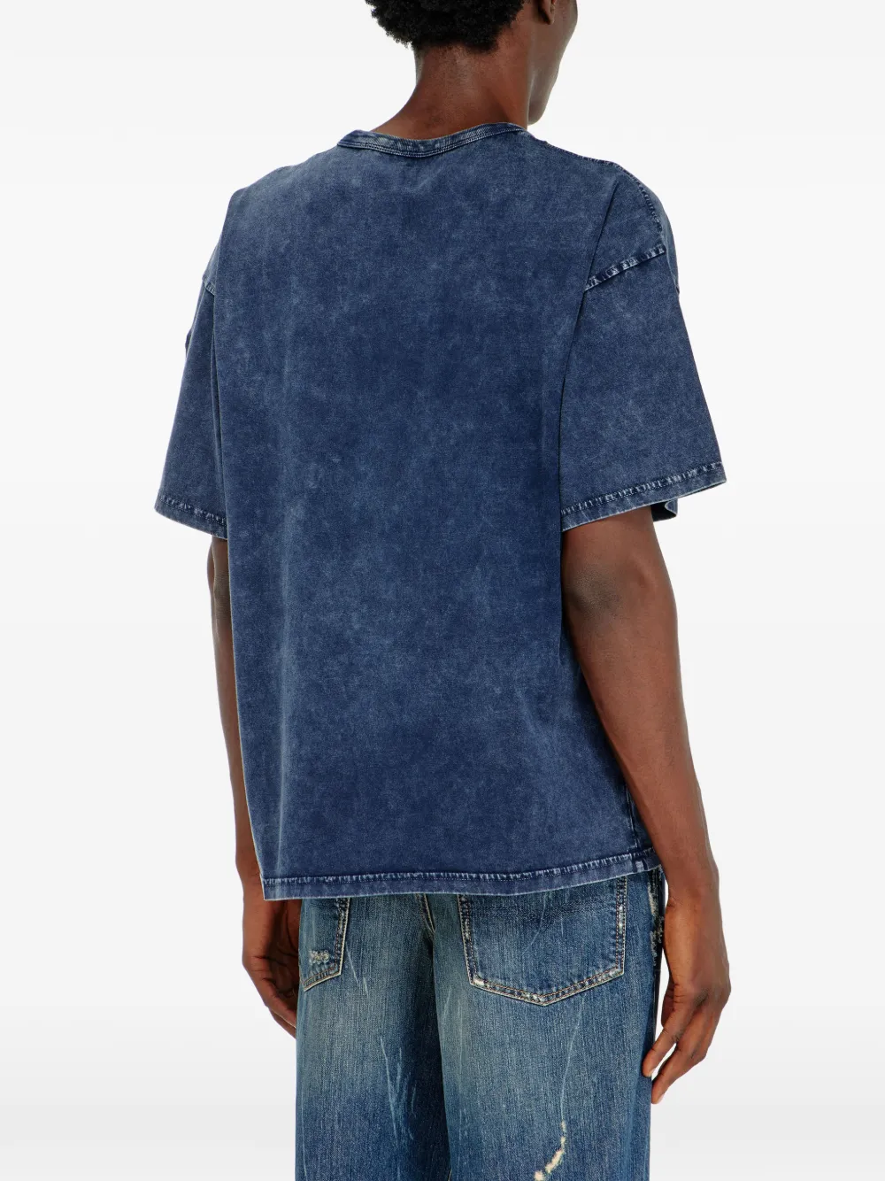 Diesel Ruimvallend katoenen T-shirt met Oval-D applicatie Blauw