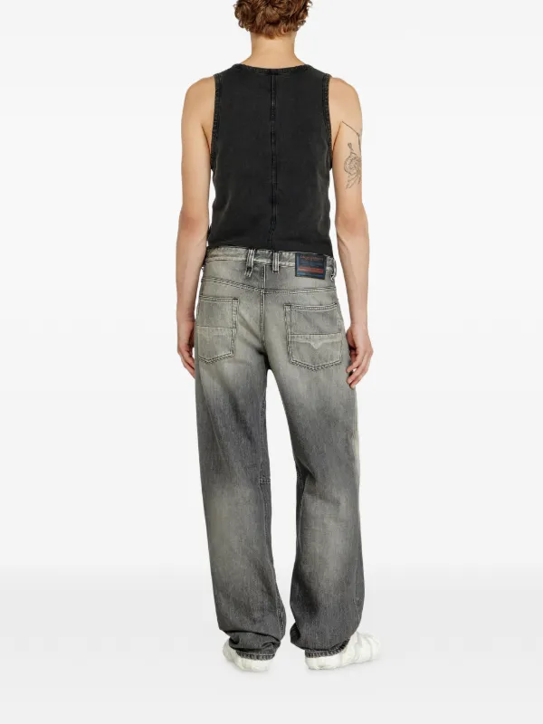 Diesel Relaxed Jeans Low Waist 2001 D-Macro | Grey | FARFETCH