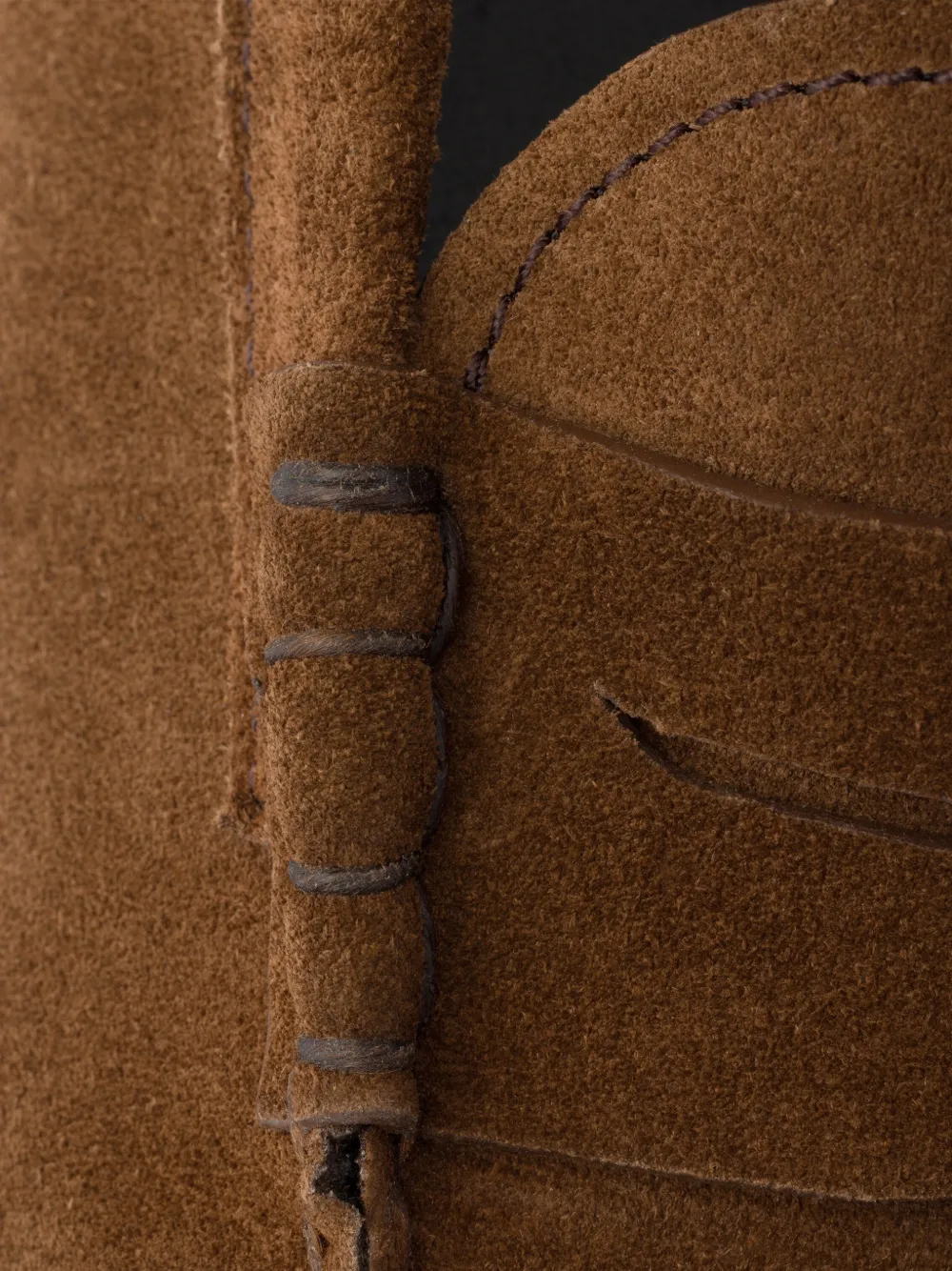 Prada Suède-loafers met vintage effect Bruin