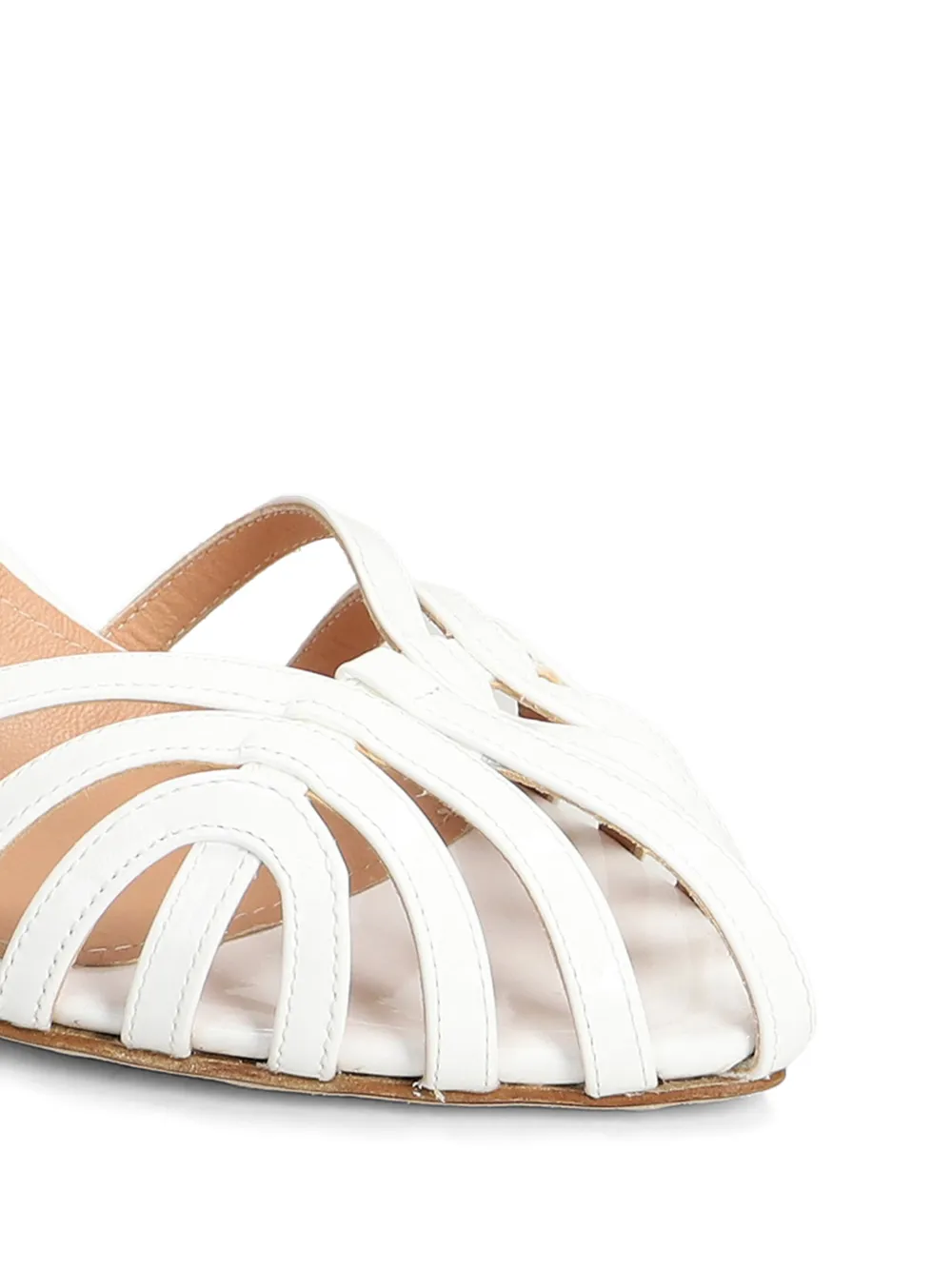 The Seller Gekooide sandalen met gelakte afwerking Wit
