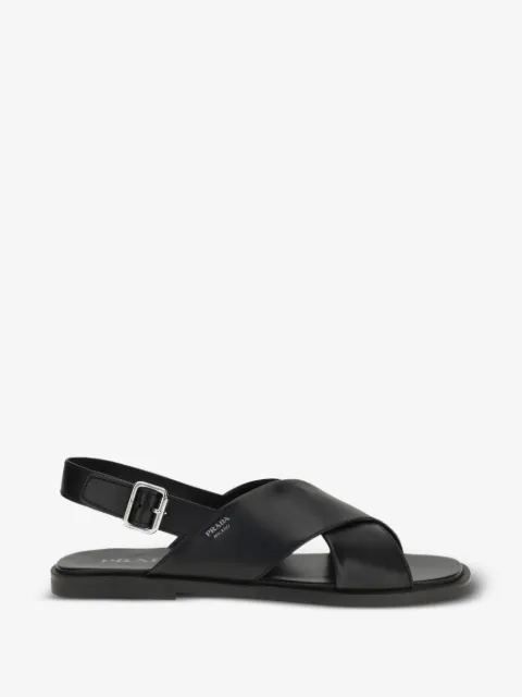 Prada Saffiano-Sandalen mit überkreuzten Riemen