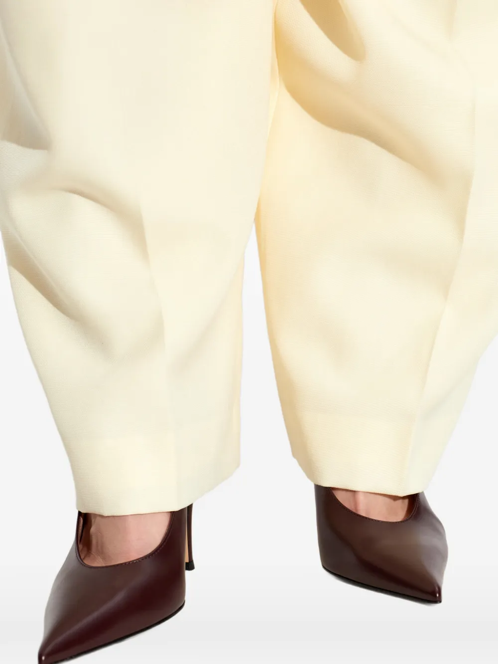 Gianvito Rossi Sofia pointed-toe slingback pumps Rood