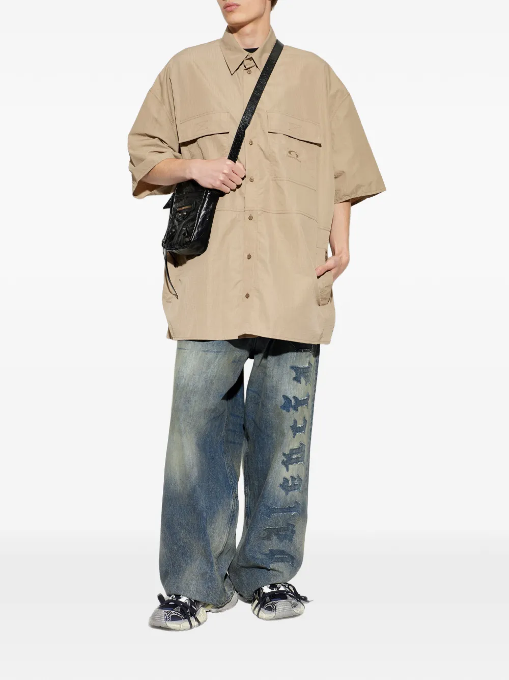 Balenciaga Overhemd met zak en korte mouwen Beige
