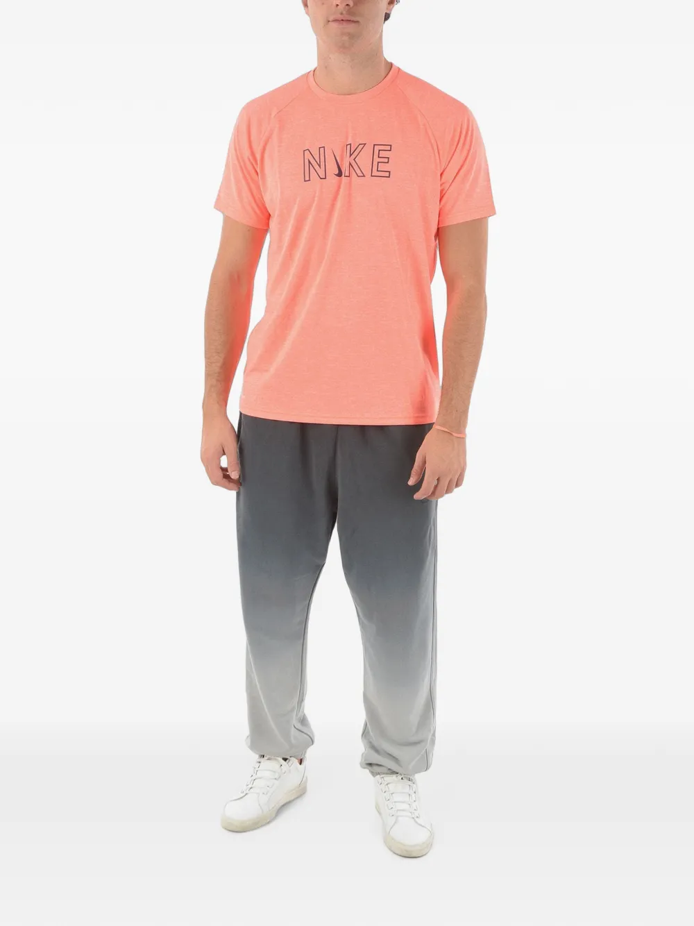 Nike logo-print raglan-sleeve T-shirt Oranje