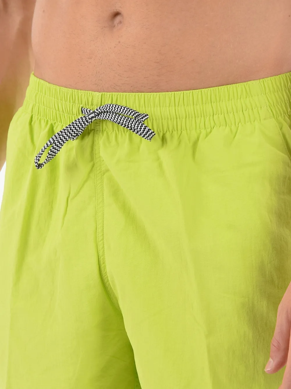 Nike elasticated-waist logo-patch swim shorts Groen