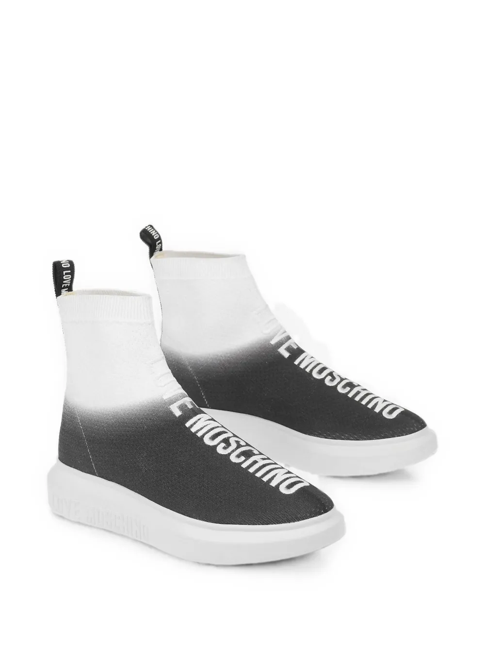 Moschino Love logo-embroidered sneakers Zwart