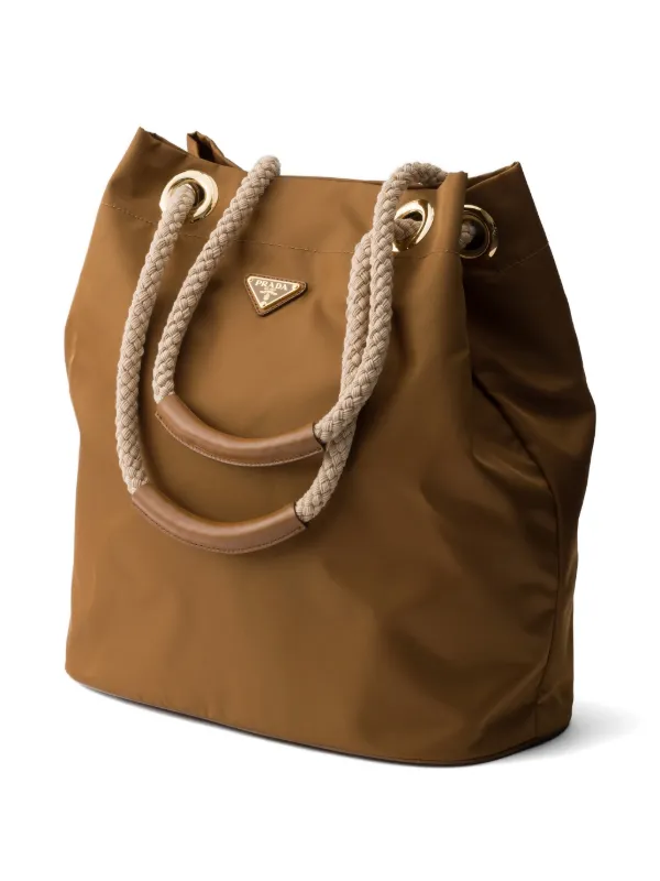 PRADA ハンドバッグ ブラウン レザー ゴールド金具 Prada Mariner Large Re-nylon Bucket Bag | Brown | FARFETCH