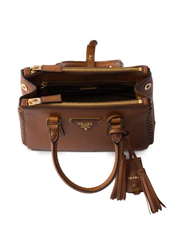 早い者勝ち！✧︎*希少⟡.PRADA ハンドバッグ ブラウン レザー Prada プラダ ガレリア レザーバッグ ミニ | ブラウン | FARFETCH JP