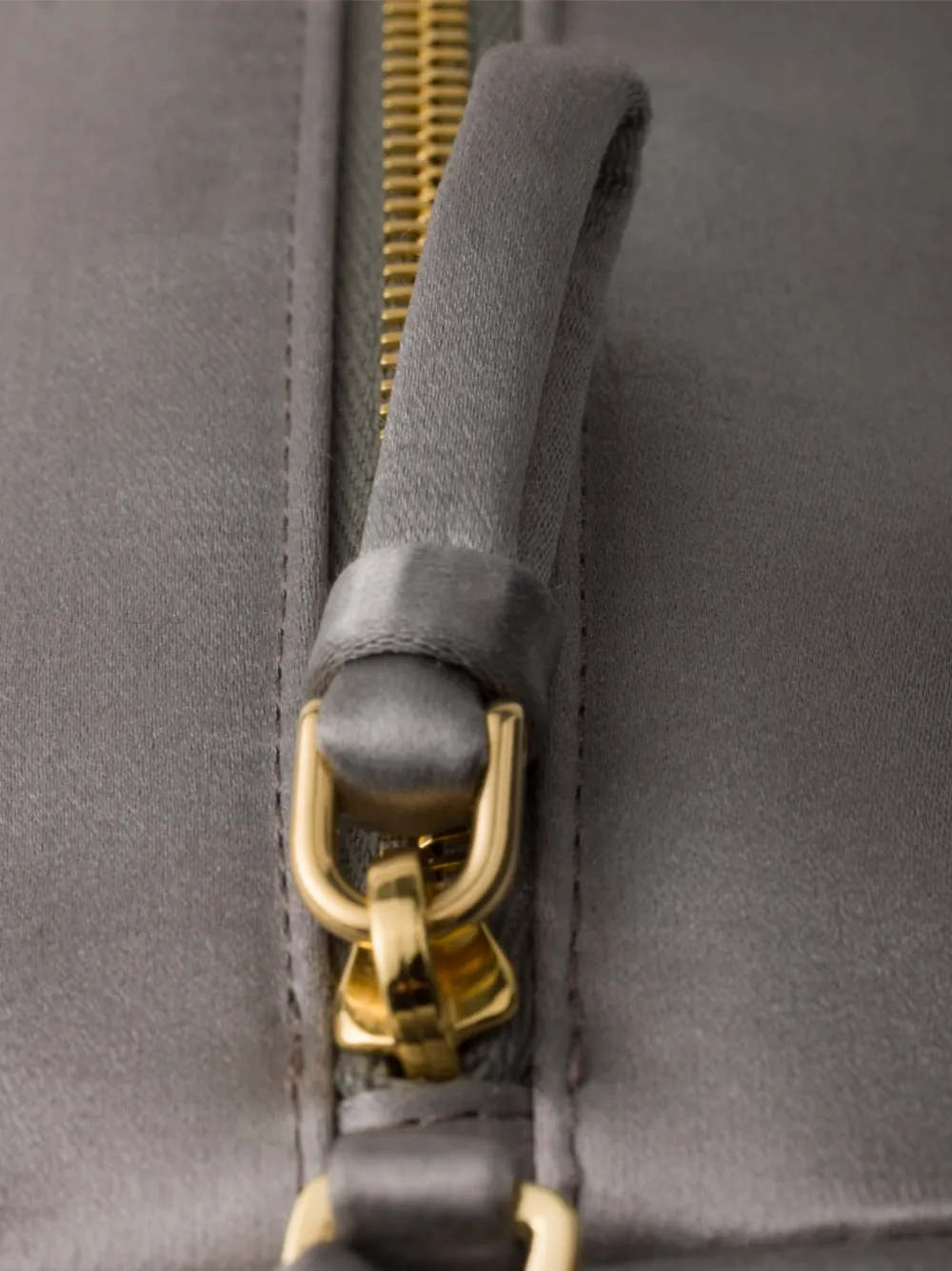 Prada Satijnen mini-tas Grijs