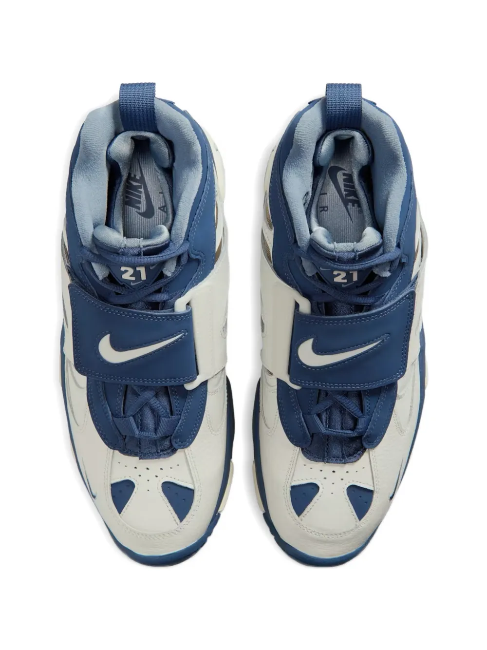 Nike Air Diamond Turf 2 sneakers met klittenband Beige