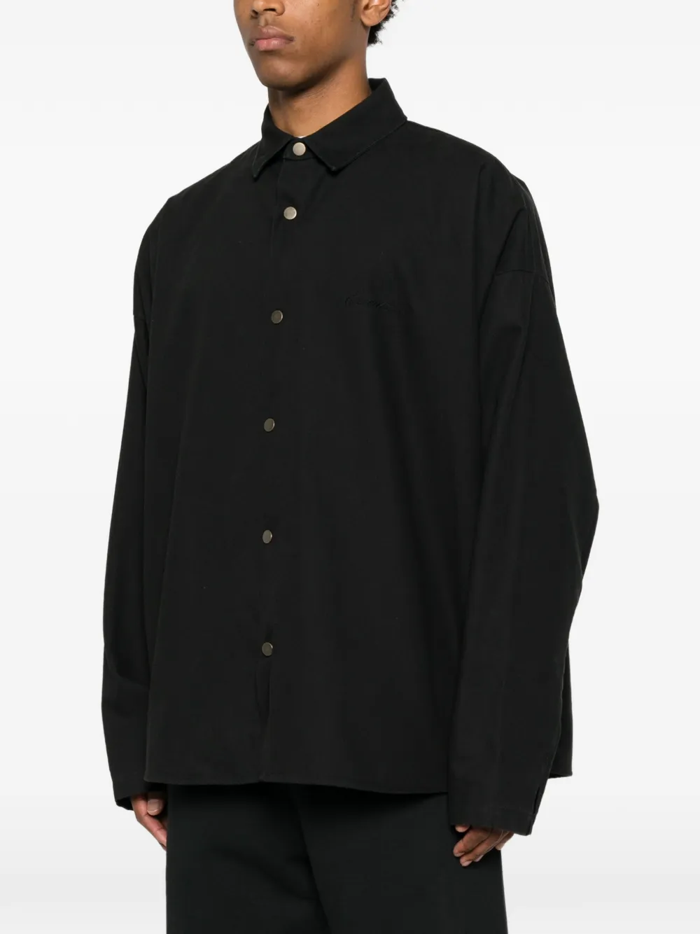 FEAR OF GOD ESSENTIALS Shirtjack met geborduurd logo en drukknopen Zwart